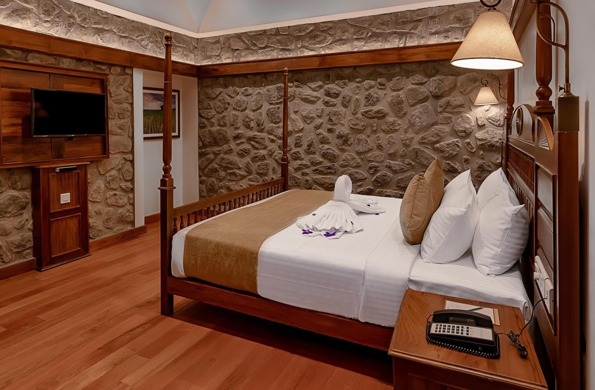 Le Montfort Resort 蒙纳 外观 照片